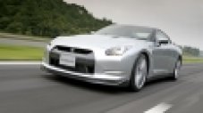 Nissan GT-R модел 2010 &ndash; от 0 до 100 км/час за 3.3 секунди