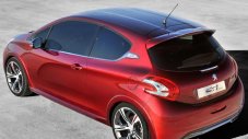 Peugeot 208 GTi тръгва в серия