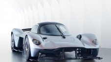 Aston Martin разработва конкурент на Ferrari 488