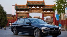 Купилият 10% от Daimler китайски милиардер поискал и акции от BMW