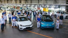 Volkswagen тества ID.3 със служителите си