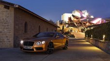 Bentley атакува CLS и 6-Series GranCoupe