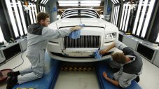 Бум в износа на луксозни коли във Великобритания