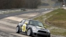 MINI E Race се отбеляза на N&uuml;rburgring