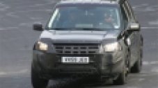 Land Rover подготвя Range Rover LRX