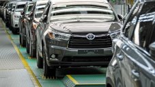 Toyota инвестира 374 млн. в производството на хибриди в САЩ