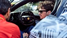 Пилоти от Формула 1 се забавляват с  Ferrari F80 