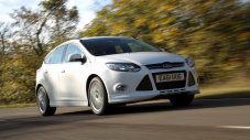 Ford e готов с версия Zetec S на Focus