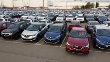 Renault възобнови производството си в Русия 