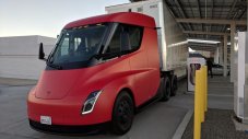 Какъв товар може да носи камионът на Tesla?