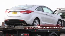 Hyundai Elantra Coupe пътува към Чикаго
