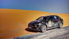 Tesla Model X се справи и с пустинята Сахара