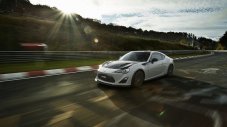 Toyota пусна по-мощен GT 86