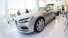Новите Volvo S90 и V90 пристигнаха в центъра на София