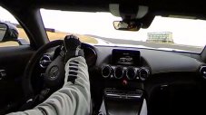 Mercedes-AMG GT R счупи още един рекорд (ВИДЕО)