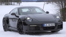 Porsche тества новото поколение на 911