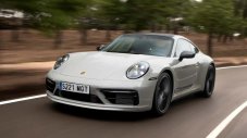 Porsche 911 остава безспорният крал на спортните автомобили
