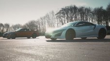Honda NSX срещу Nissan GT-R на писта (ВИДЕО)