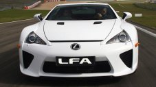 Lexus готви открит LFA и кросовър