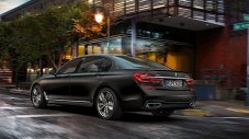 BMW прави лимузина ала Mercedes-Maybach