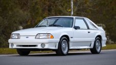 Вижте колко мощност губи Ford Mustang GT за 30 години