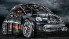 Голи женски тела оформиха Fiat 500