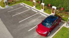 Германия ще забрани станциите за бързо зареждане на Tesla