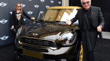 MINI на Роберто Кавали се продаде за рекордните 150 000 евро