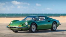 Как едно от трите зелени Ferrari Dino едва не беше погребано