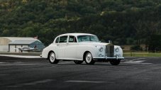 Дизайнерска компания впечатли с модифициран Rolls-Royce Silver Cloud II