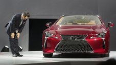 Lexus изненада със серийна суперкола 
