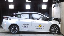 Toyota Prius - първият отличник от новите тестове на Euro NCAP