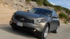 Infiniti FX се цели директно в  Cayenne