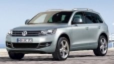 VW Touareg се забавлява в пустинята - видео