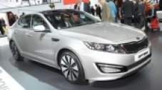 В Париж Kia Optima демонстрира самочувствие и амбиции