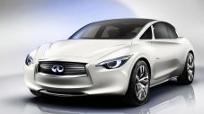 Infiniti и Фетел тестват нов модел