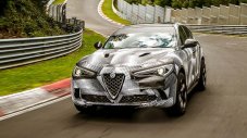 Alfa Romeo Stelvio e най-бързият кросоувър на &bdquo;Нюрбургринг&rdquo; (ВИДЕО)