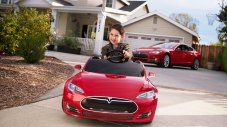 Tesla Model S за деца