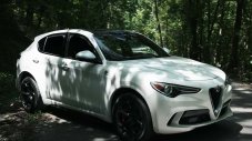 Собственик на Alfa Romeo Stelvio посочи плюсовете и минусите на модела