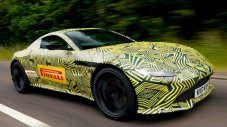 Aston Martin подготвя новия Vantage за премиерата му
