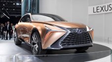 Lexus готви смяна на флагмана си