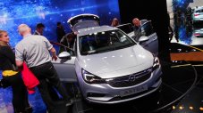 Opel се похвали с над 30 000 поръчки за Astra