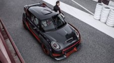 MINI подготви чудовищен модел (ВИДЕО)