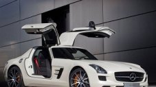 Mercedes готви дизелов SLS AMG GT