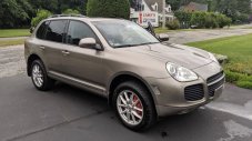 Разходите по старо Porsche Cayenne се оказаха повече от цената му