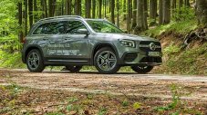 Необикновеният Mercedes: тестване новия GLB 250