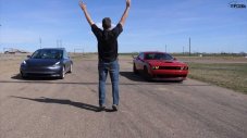 Може ли Tesla Model 3 да бие Dodge Hellcat и AMG CLS 53? (ВИДЕО)