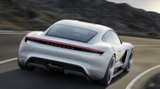 Електромобилът на Porsche ще получи и по-малко братче