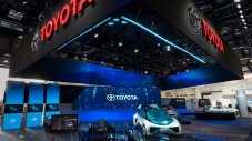 Toyota готви цяла гама автономни коли за Олимпиадaта през 2020 г.