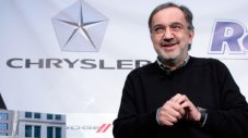 Шефът на Fiat предложи обединение с PSA и GM
